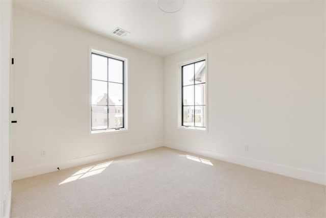 1621 Runway Boulevard, Oklahoma City, OK 73108