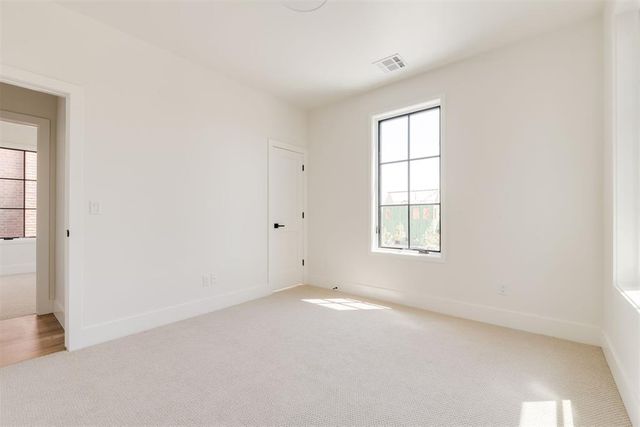 1621 Runway Boulevard, Oklahoma City, OK 73108