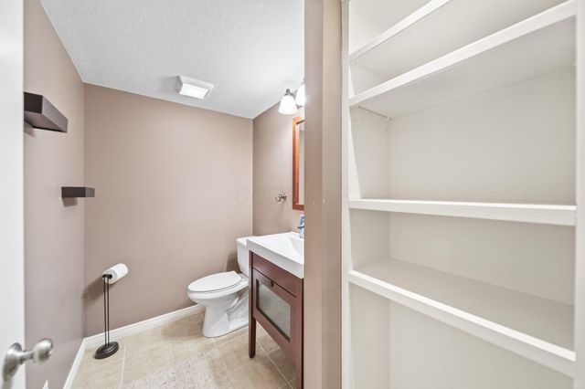 6824 Linda Lane, Sunbury, OH 43074