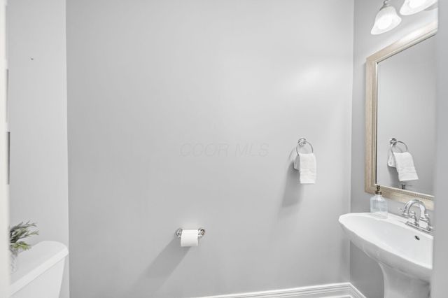 6824 Linda Lane, Sunbury, OH 43074