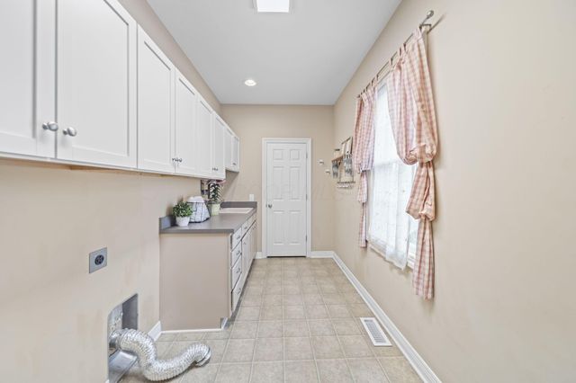 6824 Linda Lane, Sunbury, OH 43074