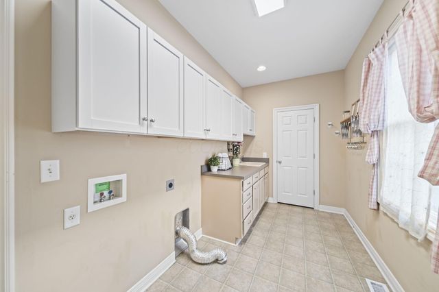 6824 Linda Lane, Sunbury, OH 43074