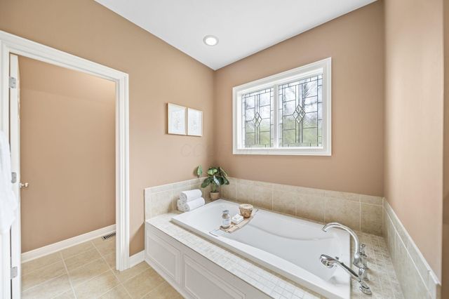 6824 Linda Lane, Sunbury, OH 43074