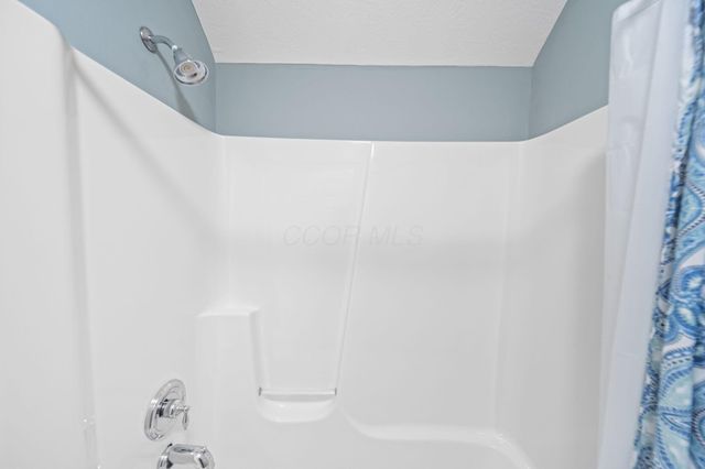 6824 Linda Lane, Sunbury, OH 43074