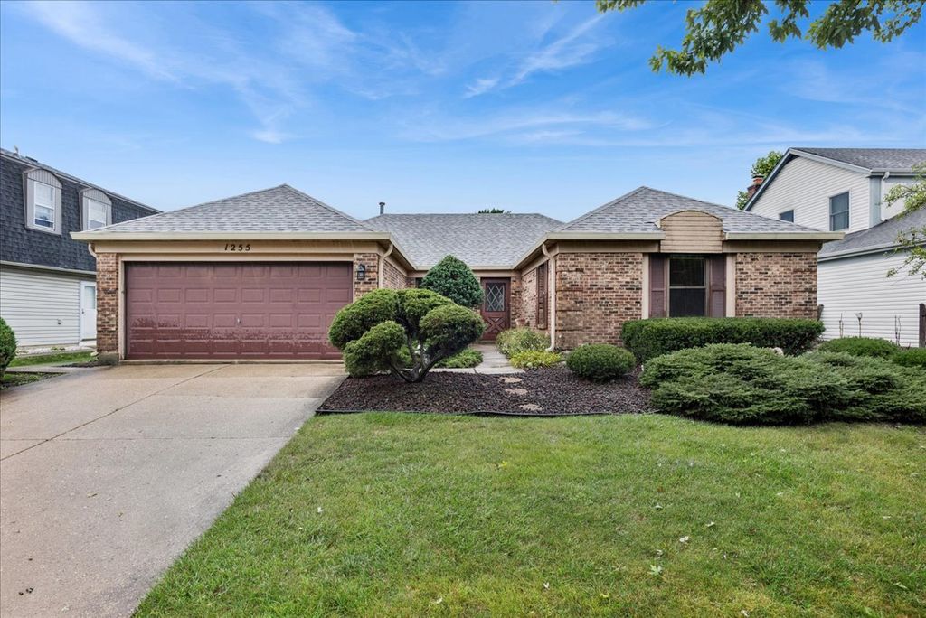 1255 John Drive, Hoffman Estates, IL 60169 — exterior