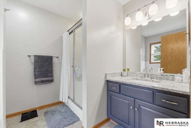 21202 Shiloh Drive, Gretna, NE 68028
