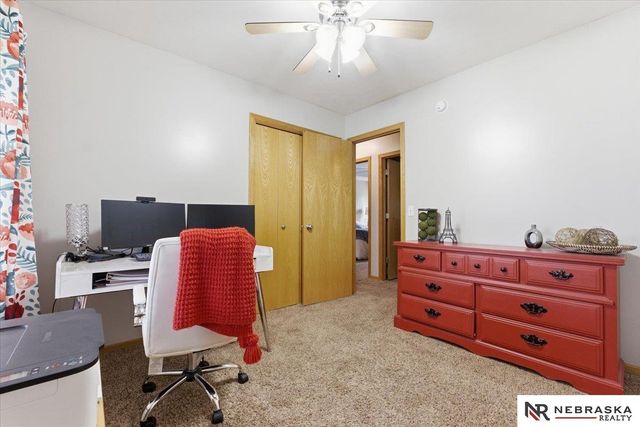 21202 Shiloh Drive, Gretna, NE 68028
