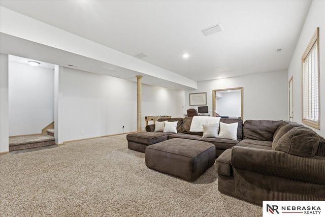 21202 Shiloh Drive, Gretna, NE 68028