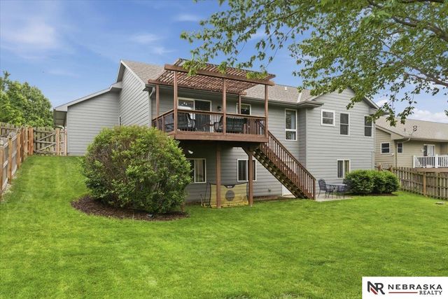 21202 Shiloh Drive, Gretna, NE 68028