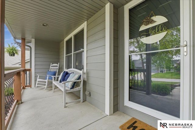 21202 Shiloh Drive, Gretna, NE 68028