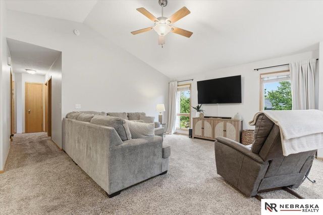21202 Shiloh Drive, Gretna, NE 68028