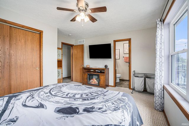 3302 N 200 W, Warsaw, IN 46582