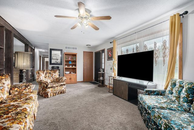 3302 N 200 W, Warsaw, IN 46582