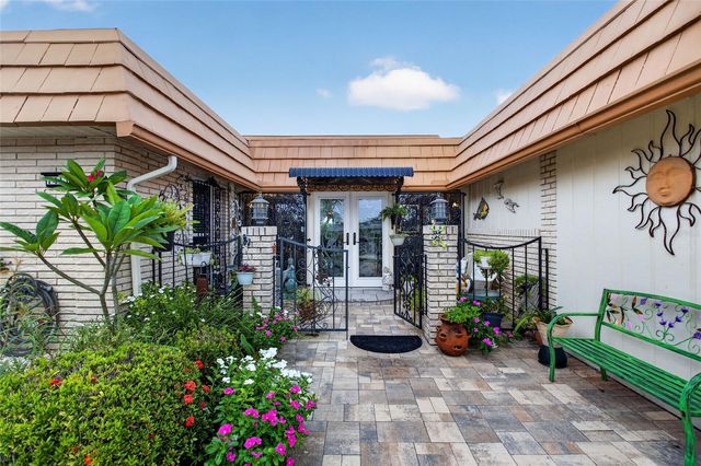 1411 JACOBSON CIRCLE, Sun City Center, FL 33573