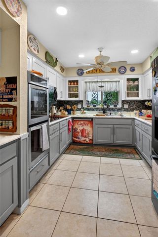 1411 JACOBSON CIRCLE, Sun City Center, FL 33573