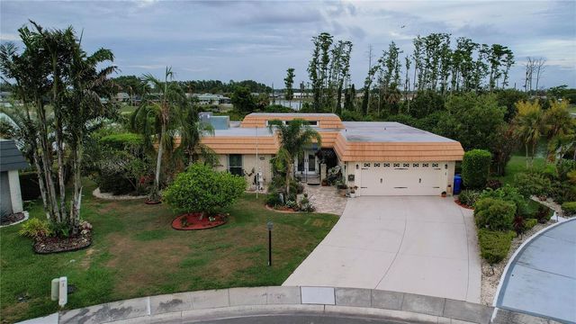 1411 JACOBSON CIRCLE, Sun City Center, FL 33573
