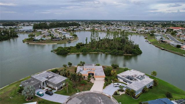1411 JACOBSON CIRCLE, Sun City Center, FL 33573