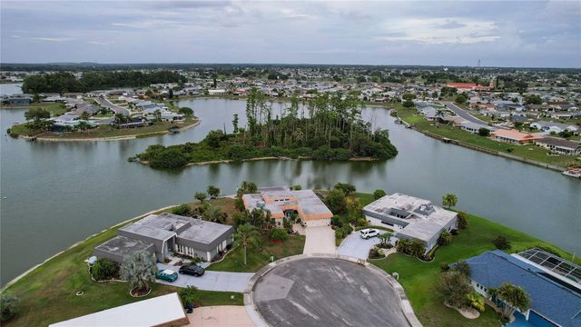 1411 JACOBSON CIRCLE, Sun City Center, FL 33573