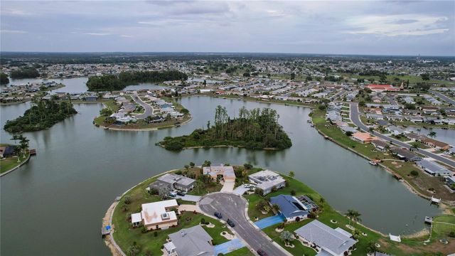 1411 JACOBSON CIRCLE, Sun City Center, FL 33573