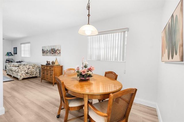 2950 SE Ocean Boulevard 1-5, Stuart, FL 34996