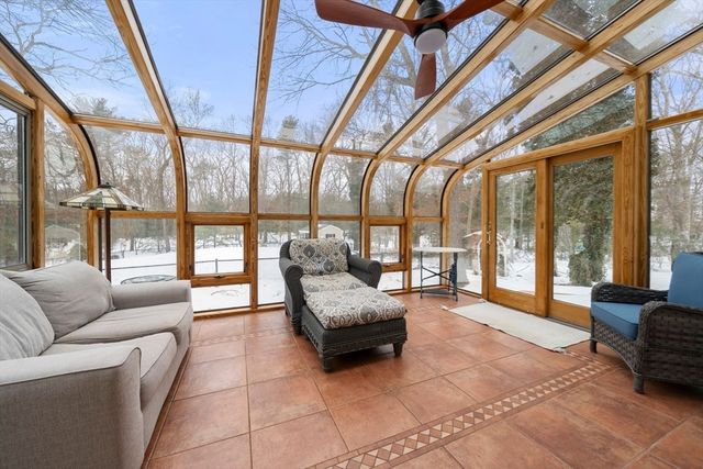 21 Sparrows Way, Plymouth, MA 02360