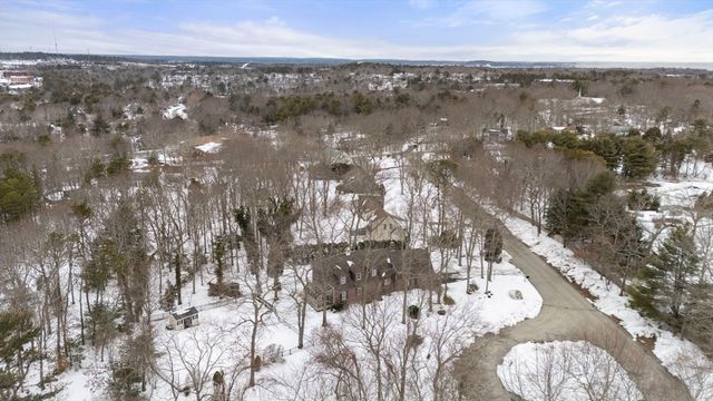 21 Sparrows Way, Plymouth, MA 02360