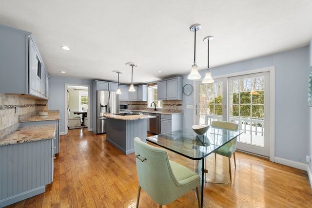 21 Sparrows Way, Plymouth, MA 02360