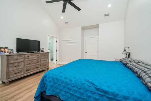 384 Clara LN, Kilgore, TX 75662