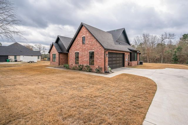 384 Clara LN, Kilgore, TX 75662