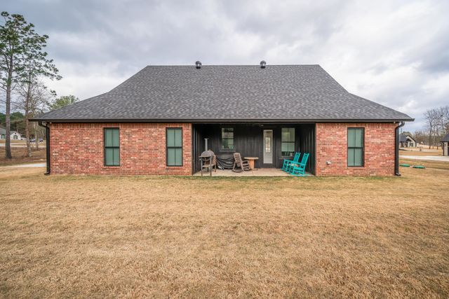 384 Clara LN, Kilgore, TX 75662