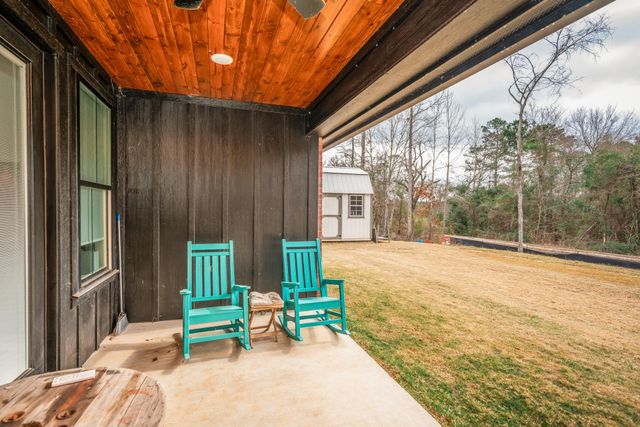 384 Clara LN, Kilgore, TX 75662