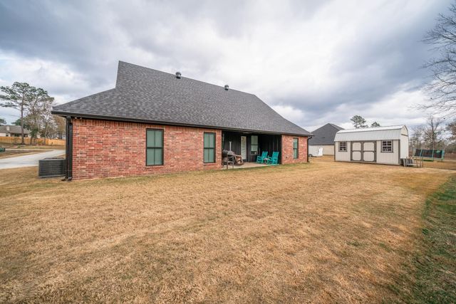 384 Clara LN, Kilgore, TX 75662
