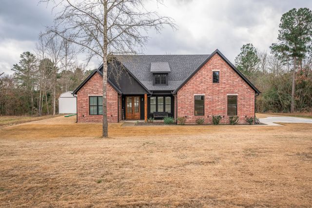 384 Clara LN, Kilgore, TX 75662