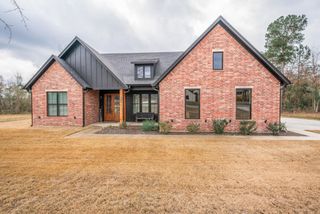 384 Clara LN, Kilgore, TX 75662