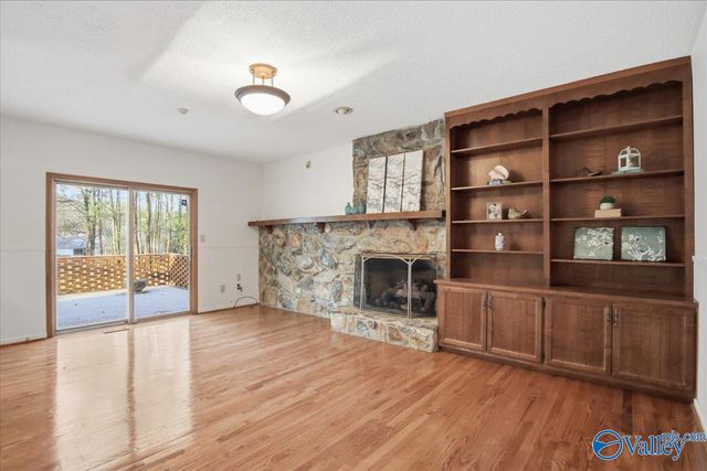 121 Fairington Road NW, Huntsville, AL 35806