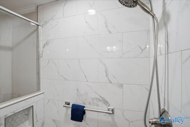 121 Fairington Road NW, Huntsville, AL 35806