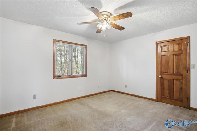 121 Fairington Road NW, Huntsville, AL 35806