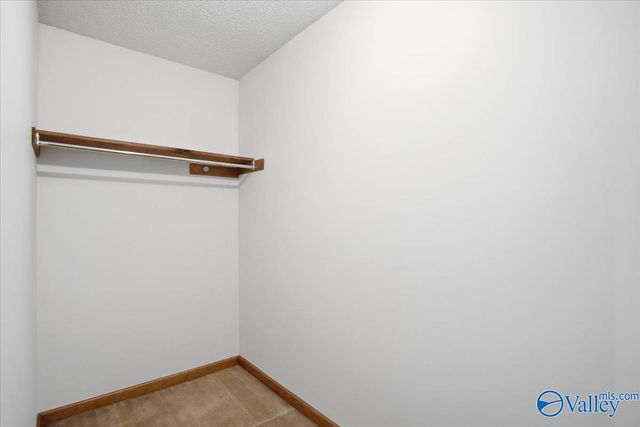 121 Fairington Road NW, Huntsville, AL 35806