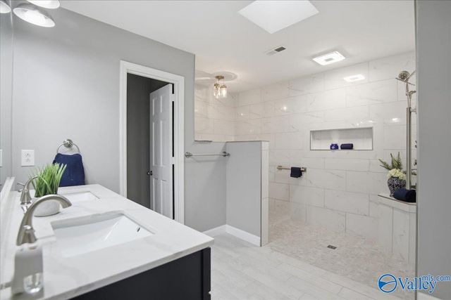 121 Fairington Road NW, Huntsville, AL 35806