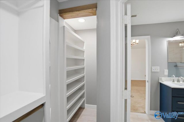 121 Fairington Road NW, Huntsville, AL 35806