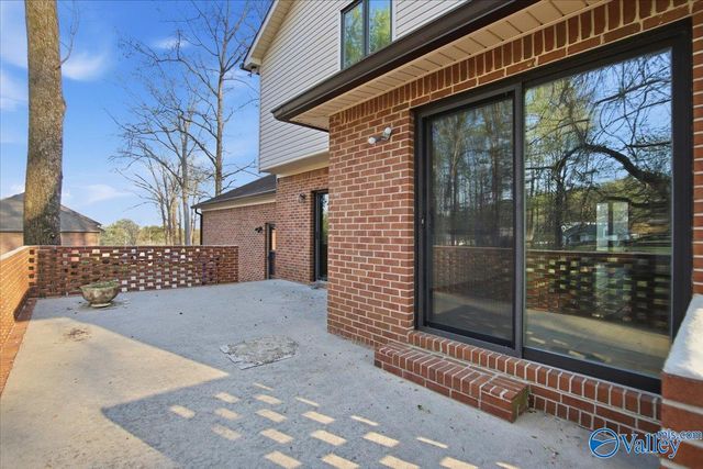 121 Fairington Road NW, Huntsville, AL 35806