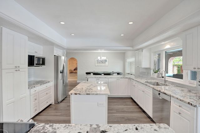 2831 NE 59TH Street, Fort Lauderdale, FL 33308