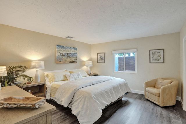 2831 NE 59TH Street, Fort Lauderdale, FL 33308