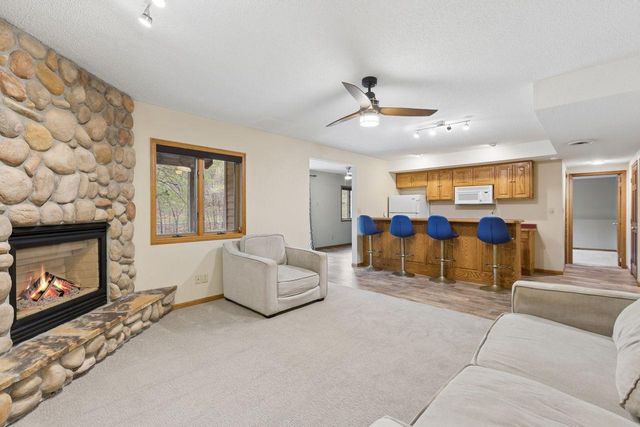 421 Butternut Lane SE, Saint Michael, MN 55376