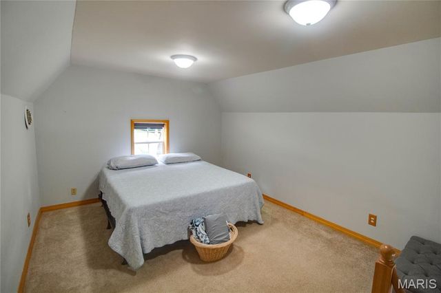 20095 Hidden Lakes Lane, Brighton, IL 62012