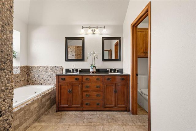11537 Berkshire Court, Midwest City, OK 73130