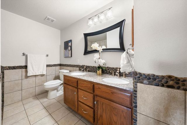 11537 Berkshire Court, Midwest City, OK 73130
