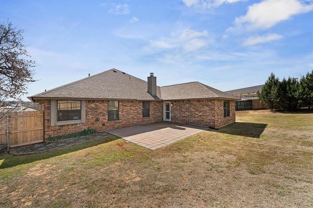 11537 Berkshire Court, Midwest City, OK 73130