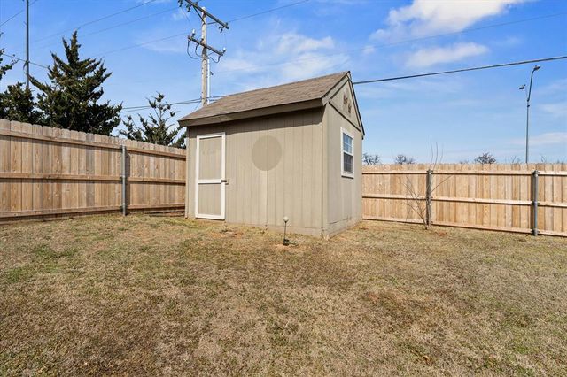 11537 Berkshire Court, Midwest City, OK 73130