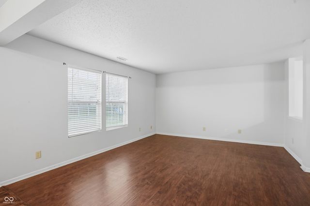 5804 Grassy Bank Drive, Indianapolis, IN 46237